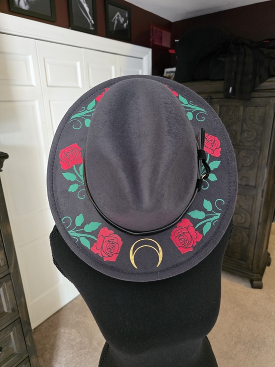 witchwood Accessories - Witchwood Gray Vegan Felt Rancher Hat Hand Painted Red Roses Moon Tassel 23" NWT